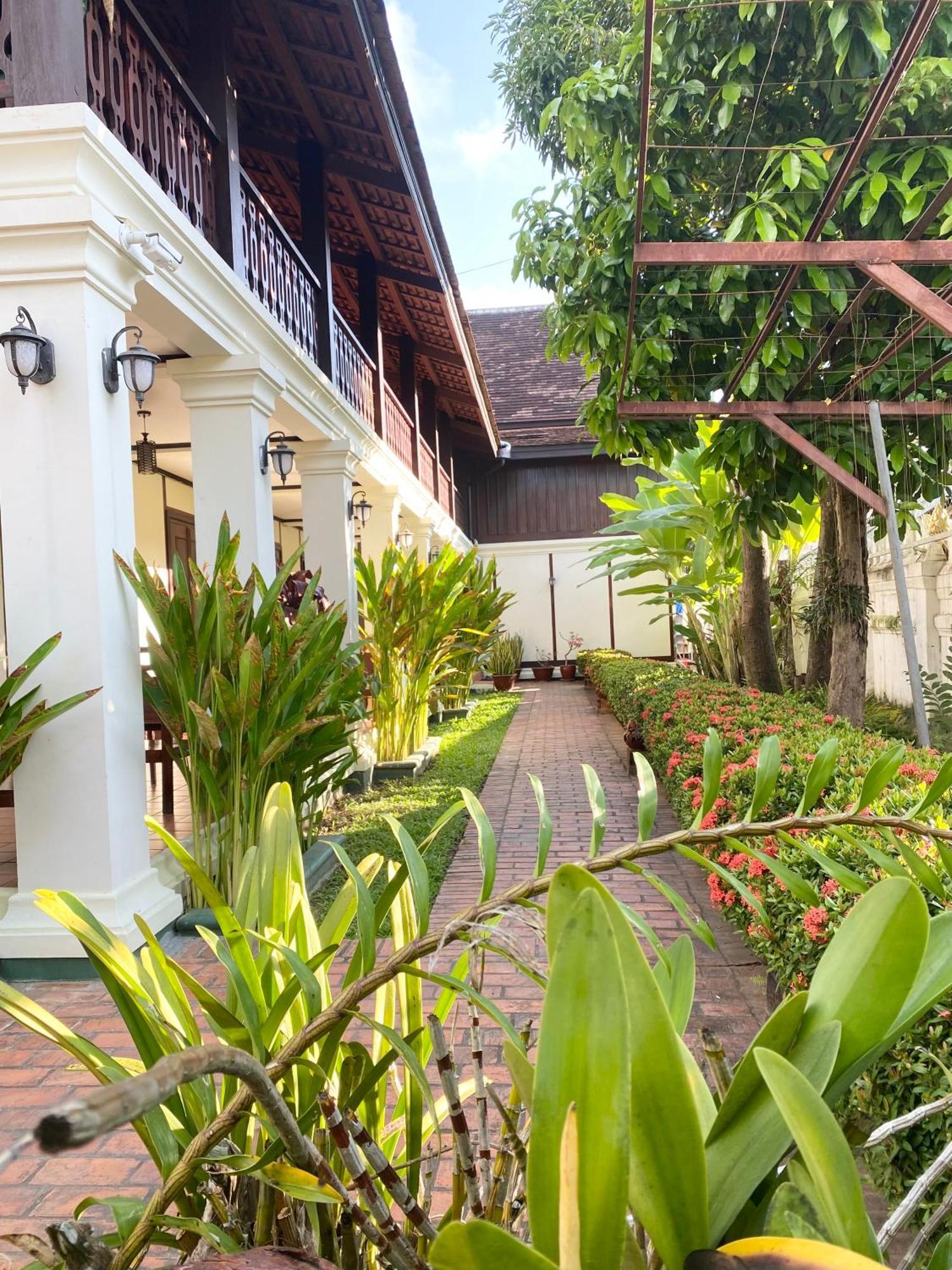 Luang Prabang Residence & Travel Exteriör bild